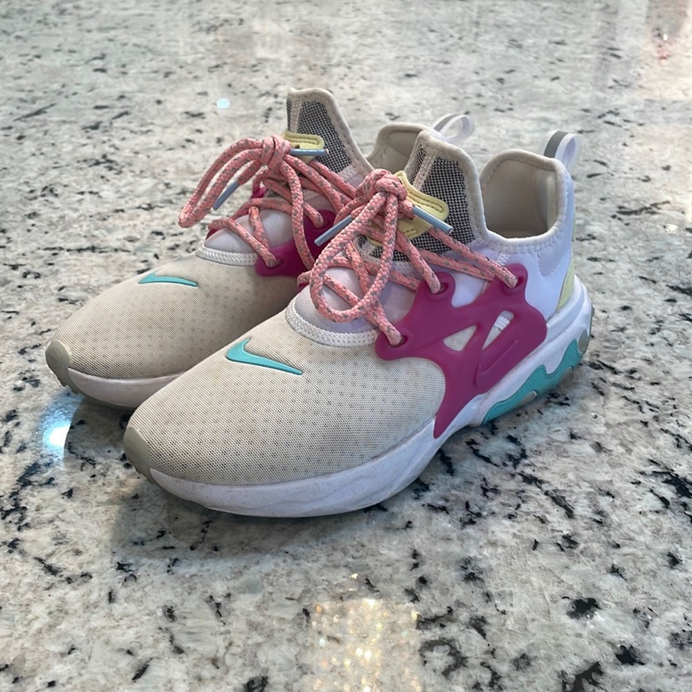Nike Women’s Presto React Running Shoes size 7